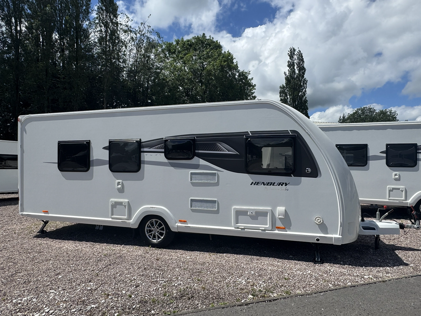 Swift Henbury 2023 (U5584) - Image 1